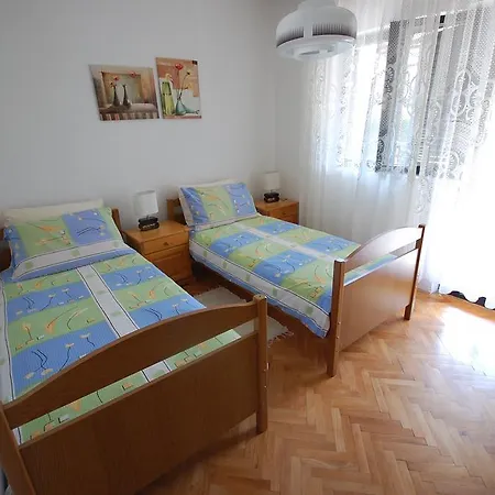 Alex By El-pi Tours Apartment *