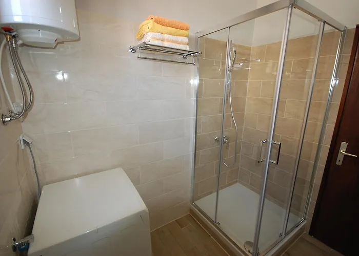 Alex By El-pi Tours Lägenhet