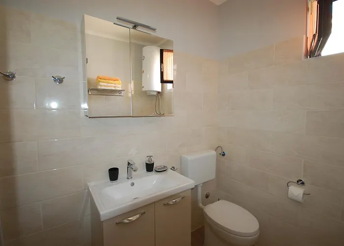 Alex By El-pi Tours Lägenhet *